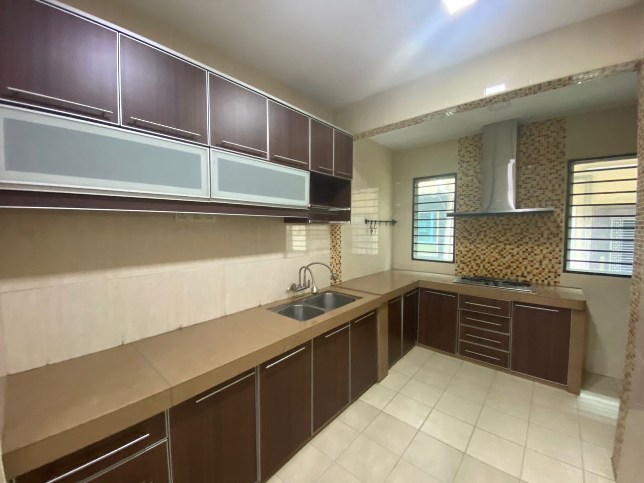 Laman Rimbunan Two And Half Storey 135T - photo 2