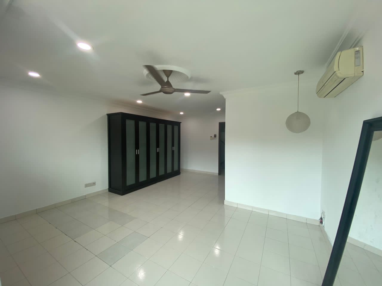 Laman Rimbunan Two And Half Storey 135T - photo 3