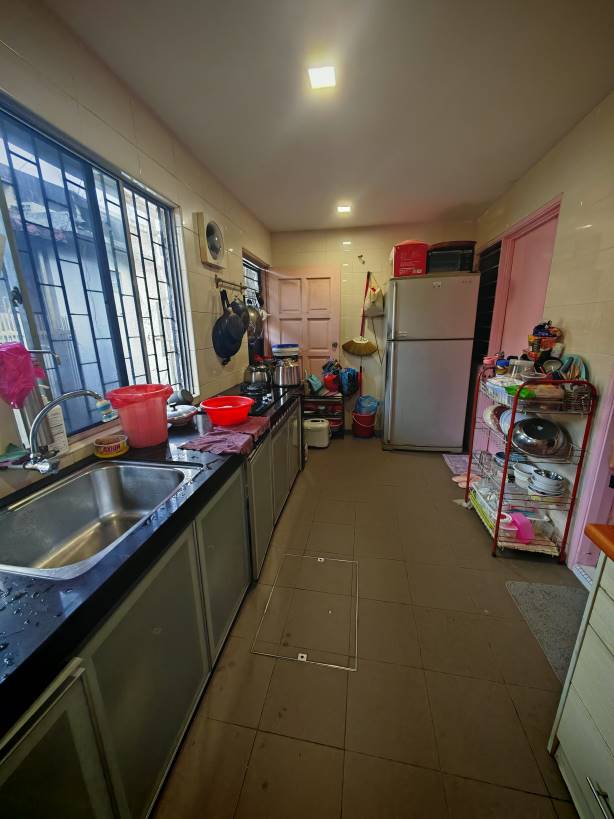 Taman Bukit Maluri 810 - photo 2