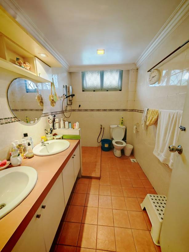 Bayu Damansara Two Storey House For Sale - photo 4