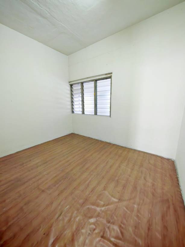 Taman City Double Storey House For Sale - photo 3