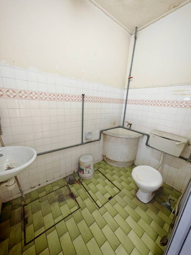 Taman City Double Storey House For Sale - photo 9