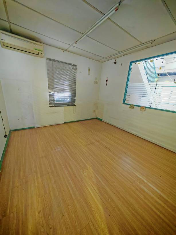 Taman Kepong Bungalow 24 - photo 3