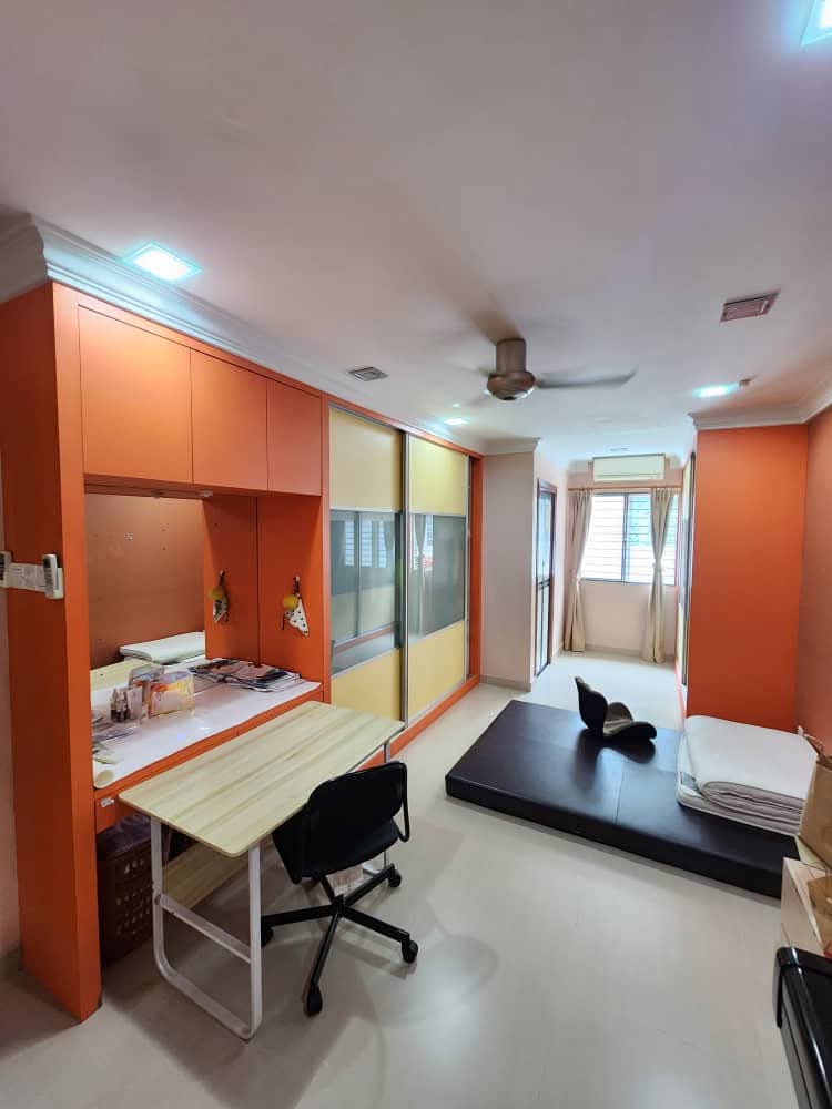 Laman Rimbunan Three Storey 155 - photo 5