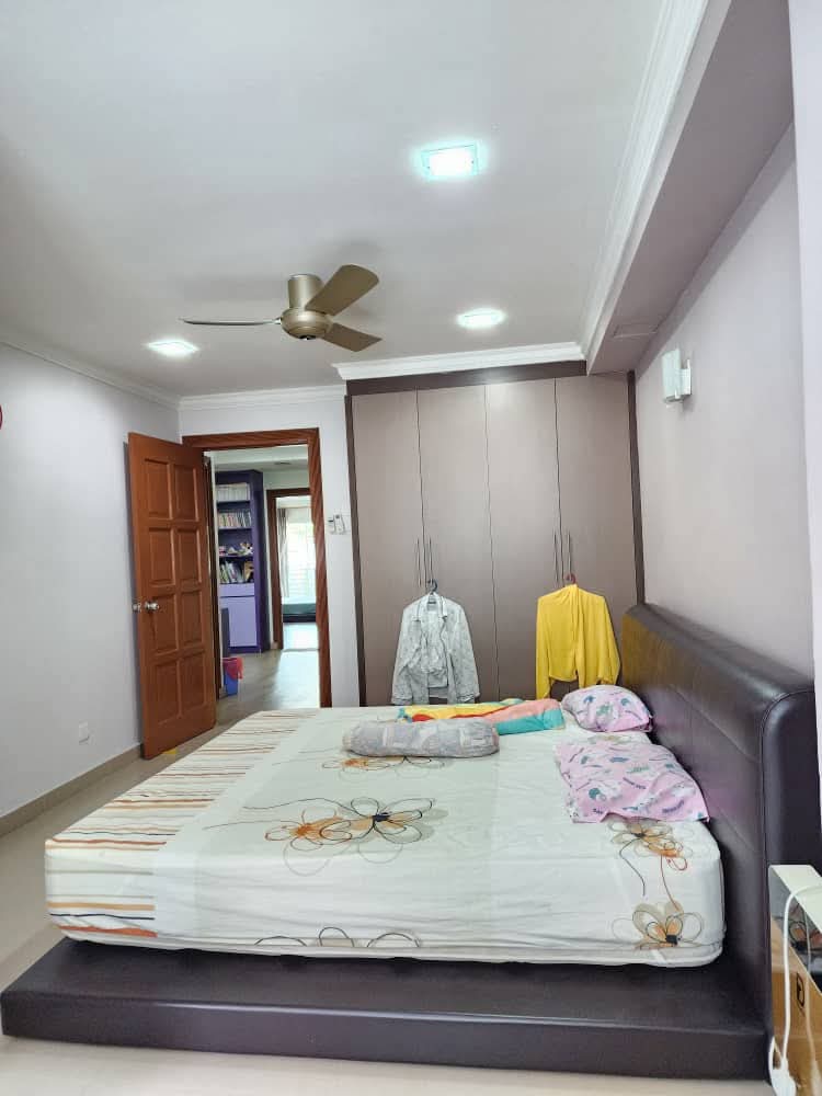 Laman Rimbunan Three Storey 155 - photo 6