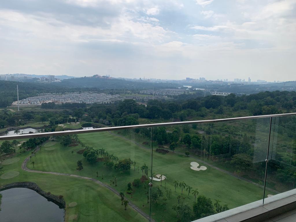 BNJ DREAM P21301 CONDO With GOLF Course View