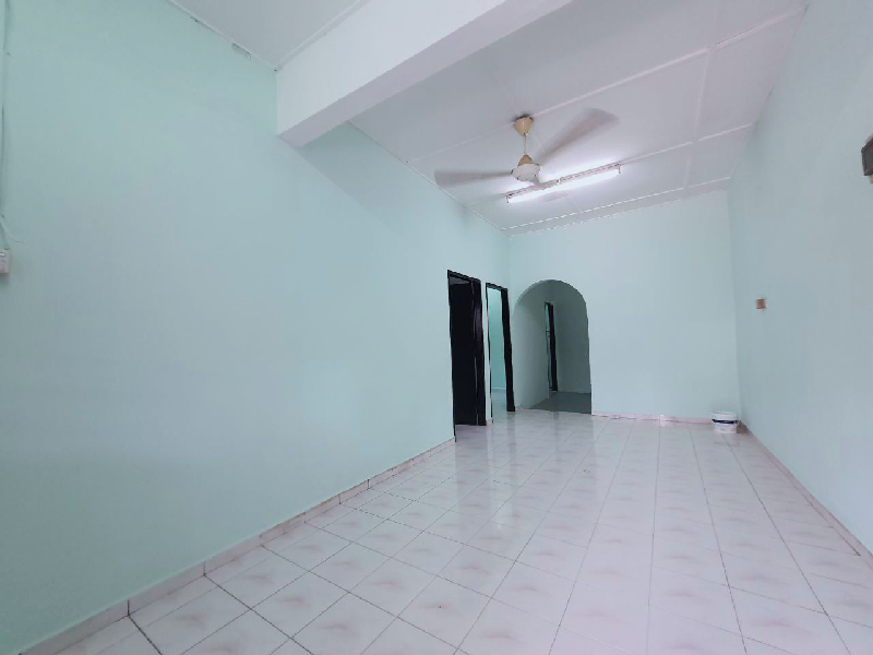 SEMI-D SERI MAHKOTA TAMAN SERIKU KUANTAN - photo 2