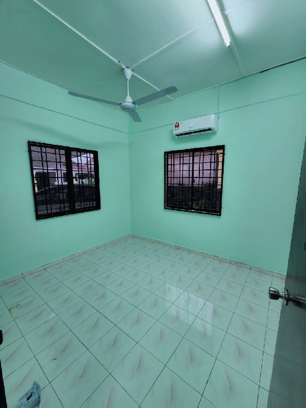 SEMI-D SERI MAHKOTA TAMAN SERIKU KUANTAN - photo 8