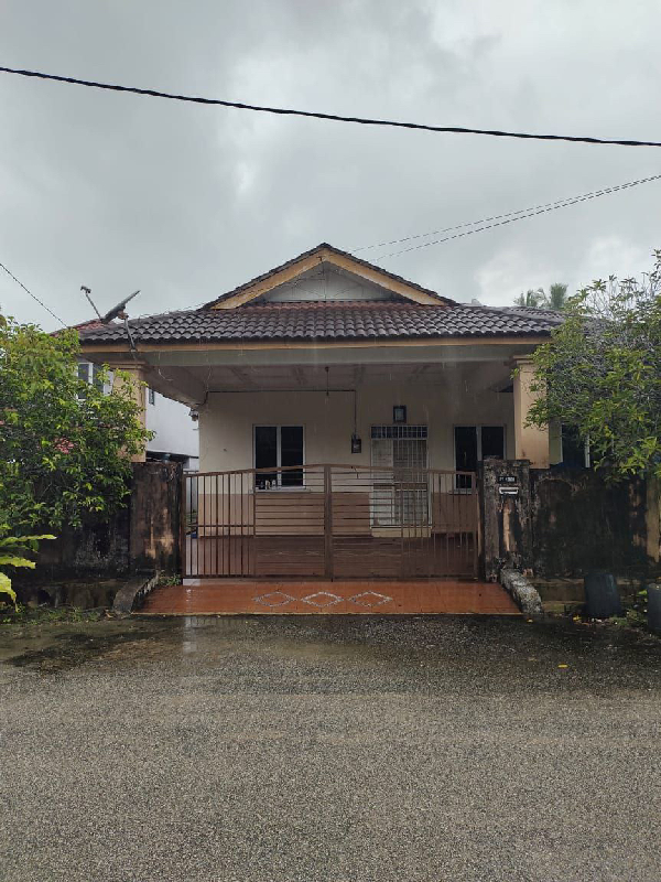 RUMAH SEMI-D SETINGKAT TAMAN BAKAU BERKAT KAMPUNG BESUT KEMAMAN TERENGGANU