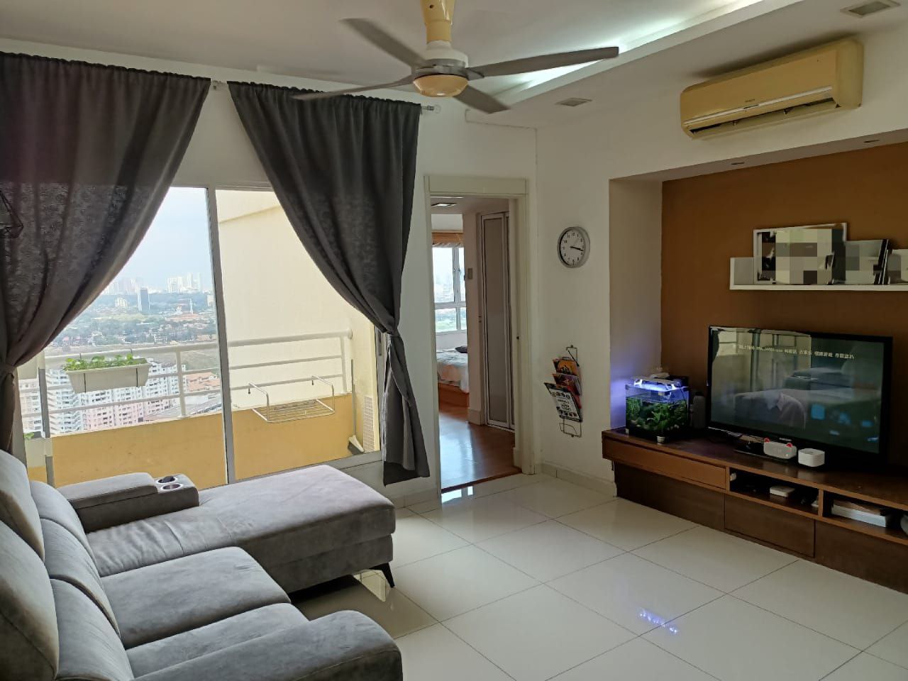 GREENLANE PARK CONDOMINIUM