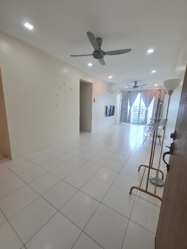 Palma Laguna Condominium For Sale