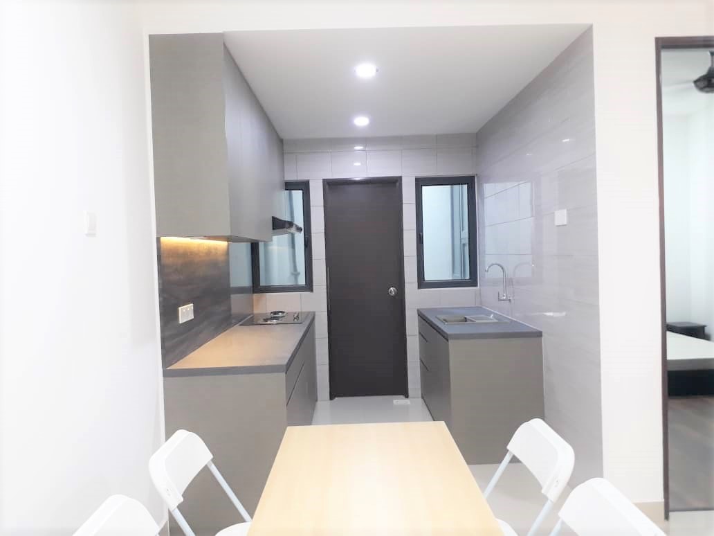 Symphony Tower  1114sqft 3b2b Fully 1800 - photo 5