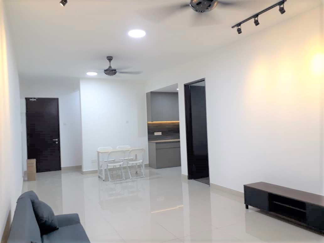 Symphony Tower  1114sqft 3b2b Fully 1800 - photo 8