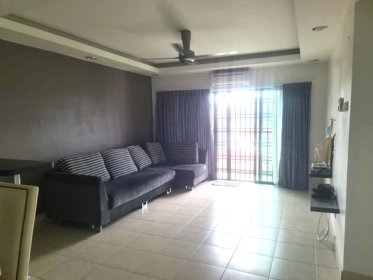 T442 Changkat View Condo 1100 3b2b FF 1700