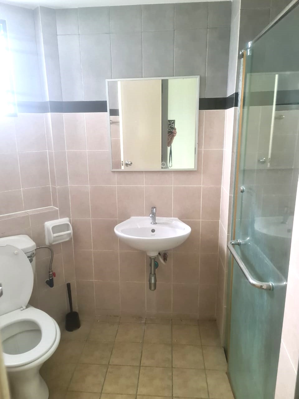 T442 Changkat View Condo 1100 3b2b FF 1700 - photo 4