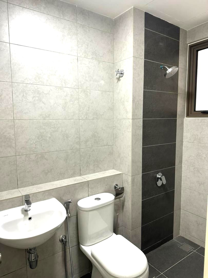 T700 Lake Point Cyberjaya 1054 3b2b FF 2300 - photo 2