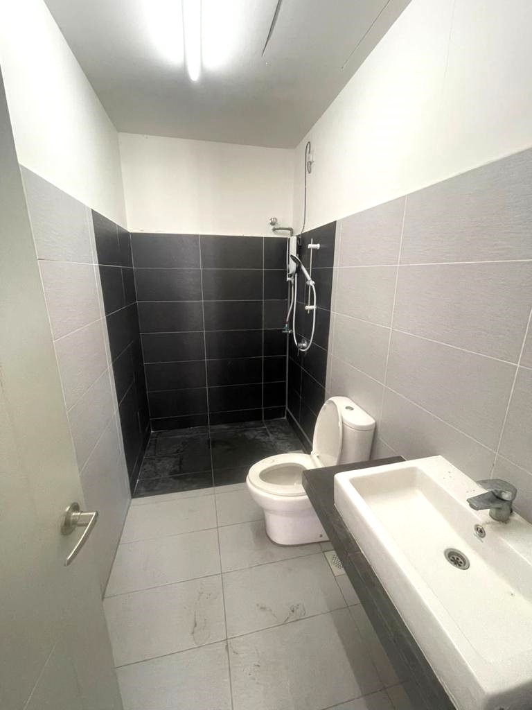 K17 X2 residence Puchong  2415 4b5b PF 1900 - photo 4