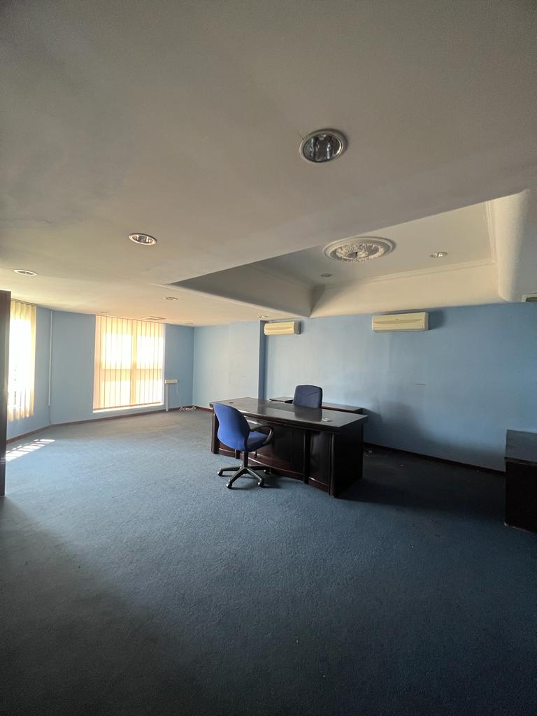 DL8 Office lot Fully Furnished Megan Embassy KLCC - photo 2