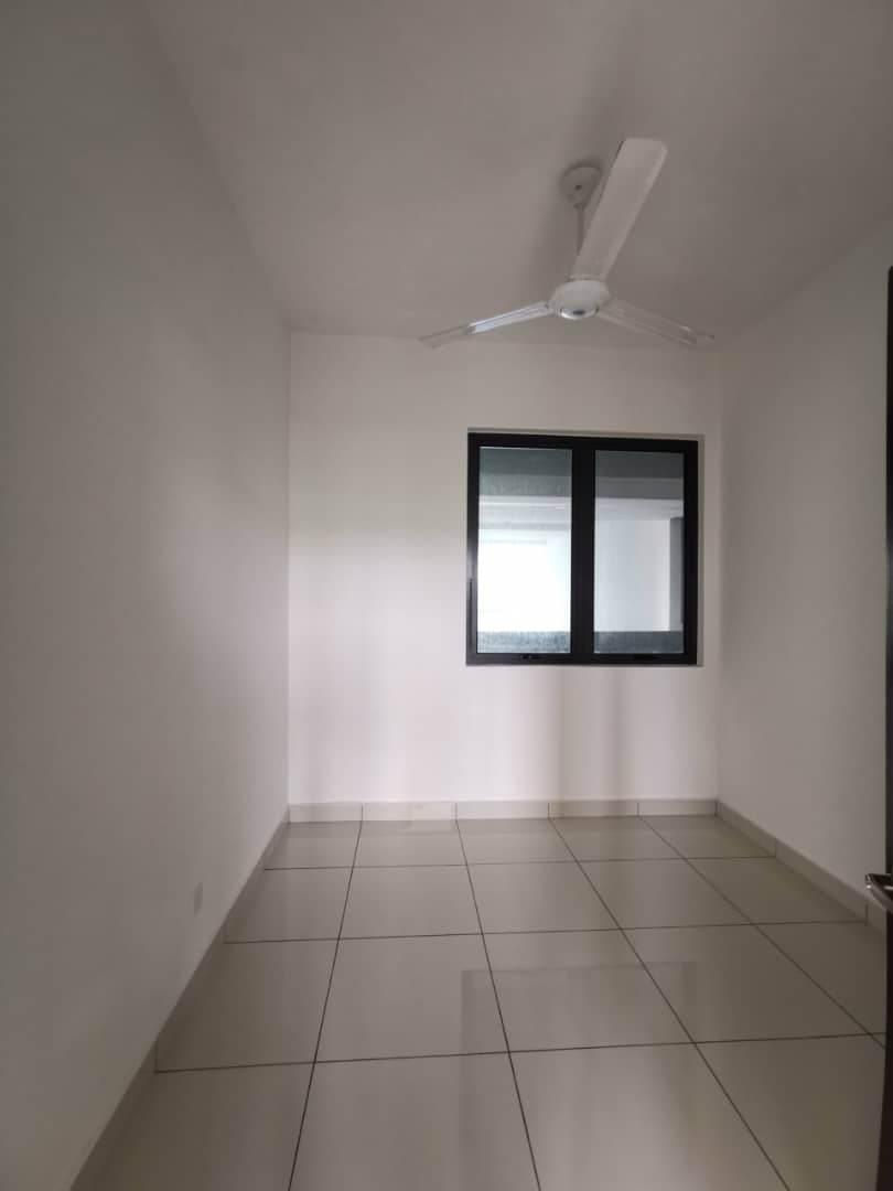 Kiara Plaza, Bandar Teknologi Kajang, Semenyih - photo 7