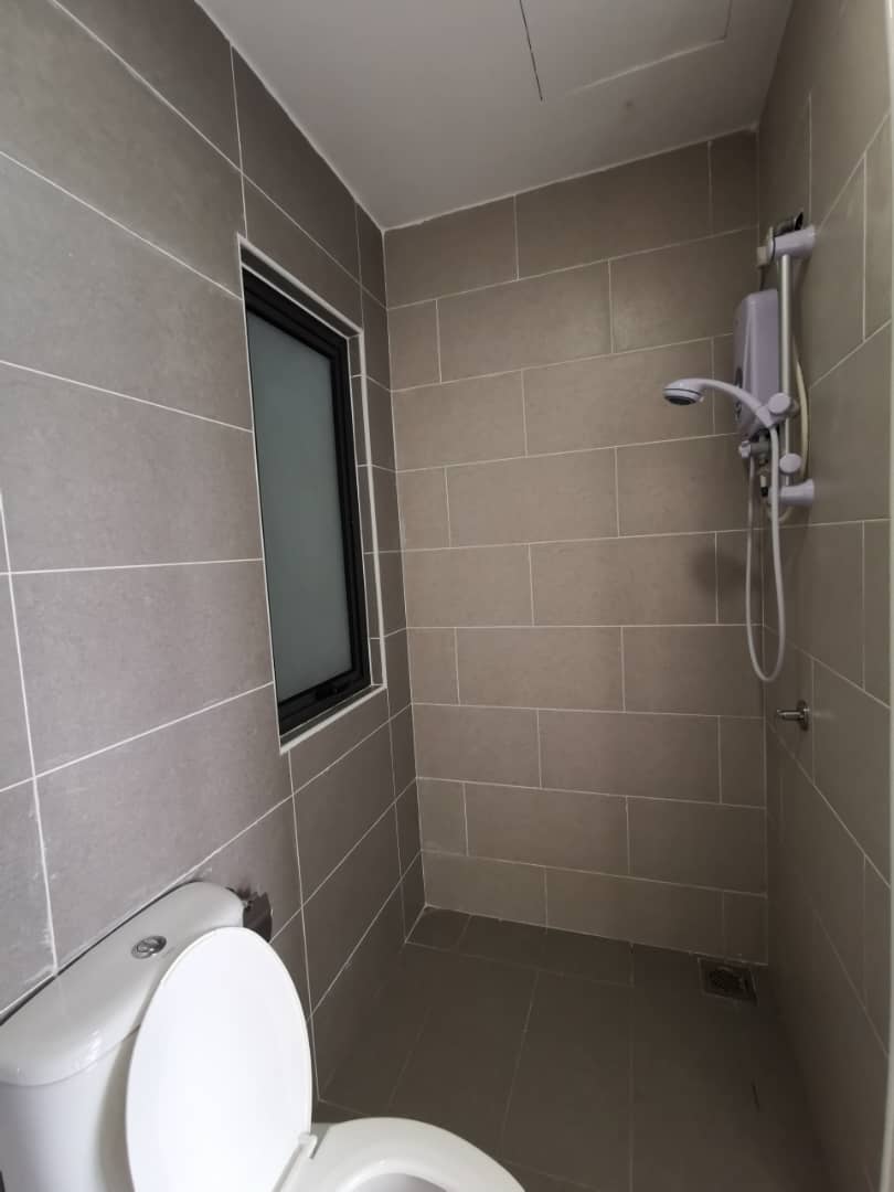 Kiara Plaza, Bandar Teknologi Kajang, Semenyih - photo 8
