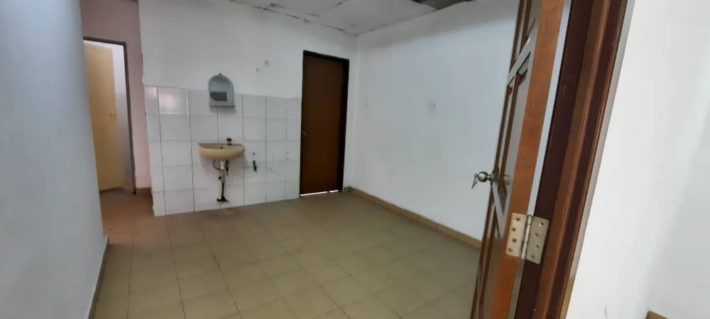 1st floor office, Bandar Teknologi Kajang,Semenyih - photo 9
