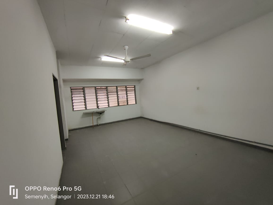 1st floor office,Bandar Teknologi Kajang, Semenyih - photo 3