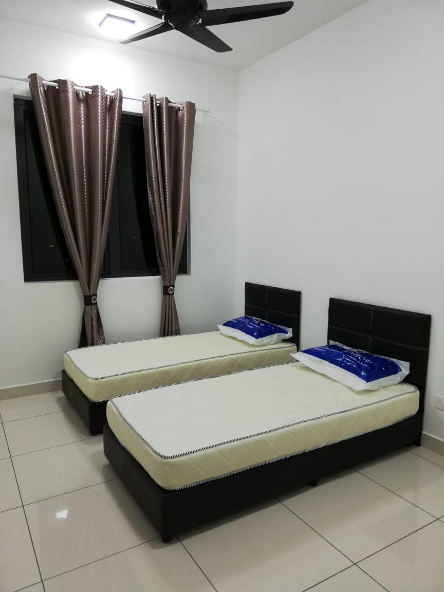 Kiara Plaza, Bandar Teknologi Kajang, Semenyih - photo 5