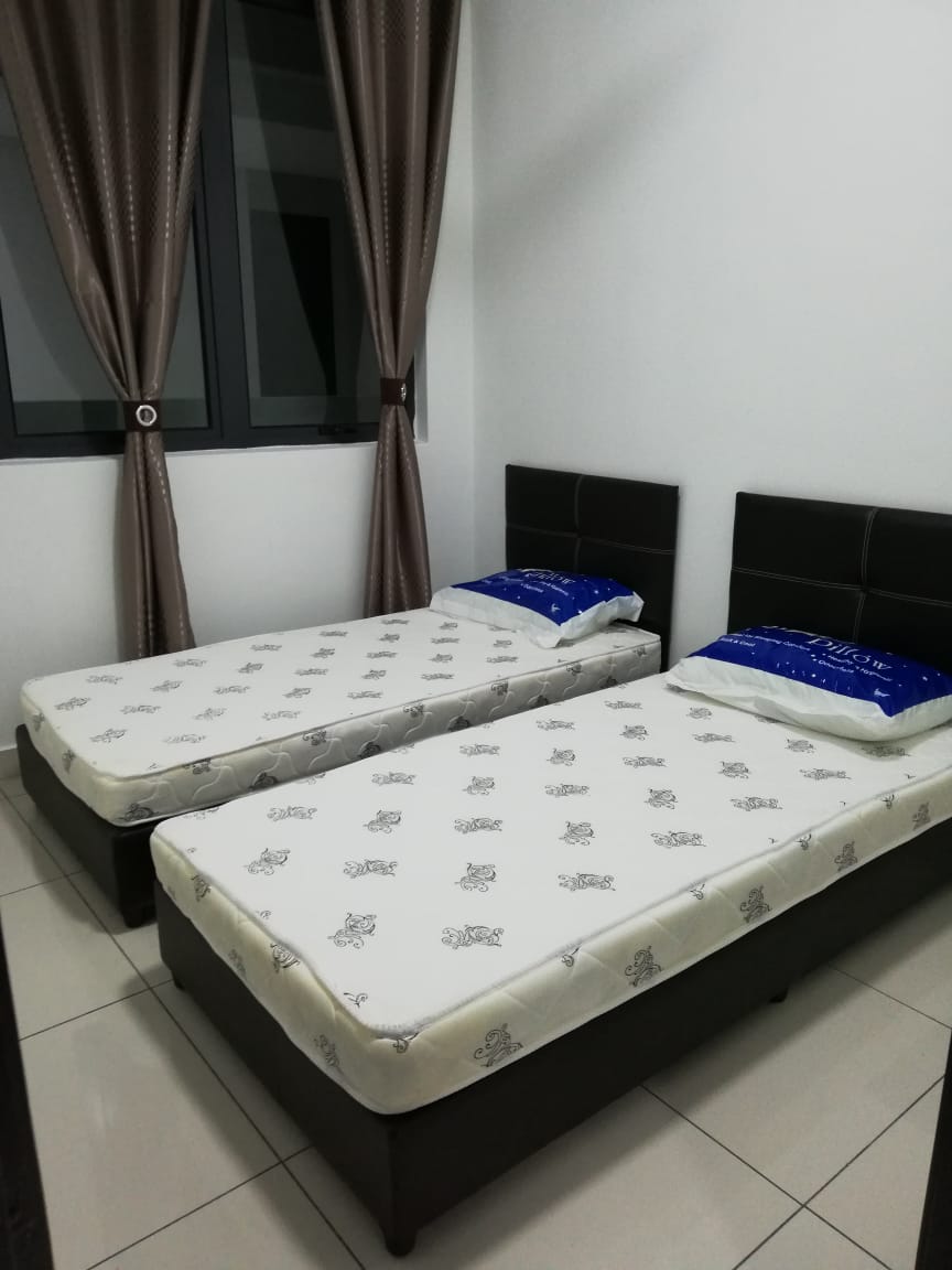 Kiara Plaza, Bandar Teknologi Kajang, Semenyih - photo 4