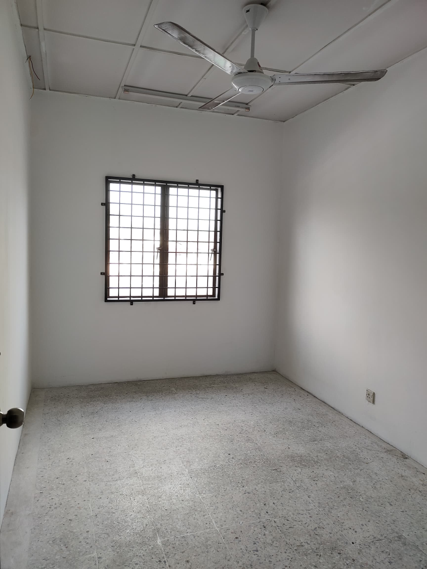 1st flr office, Taman Sri Gombak Sek 8 - photo 4