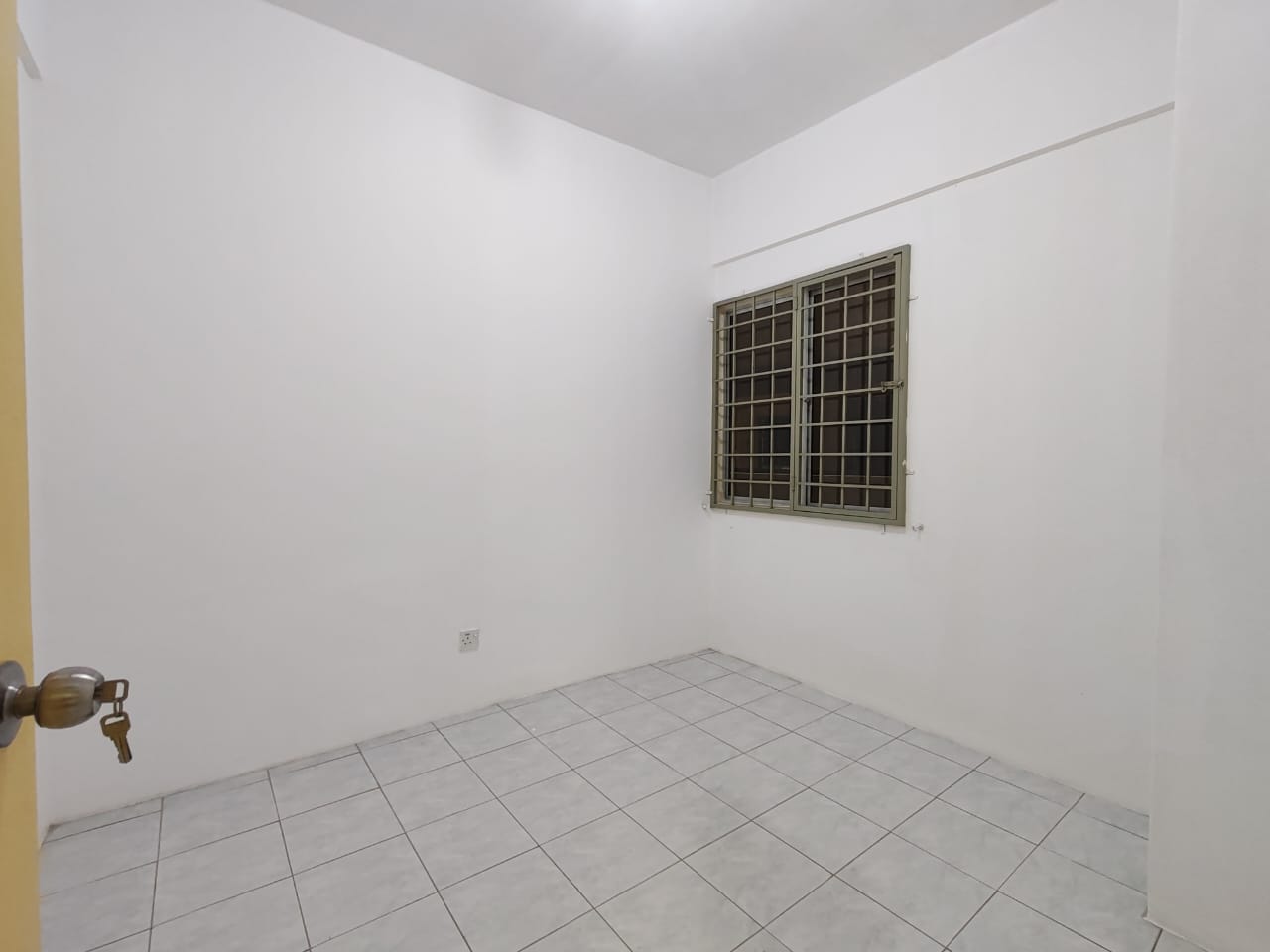 Sri Ros Apartment, Sungai Chua, Kajang - photo 2