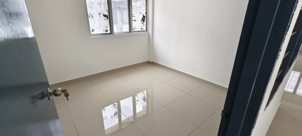 Grd flr shop ,Bandar Teknologi Kajang, Semenyih - photo 4