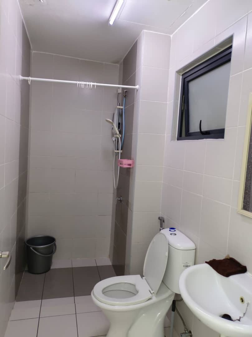 Kiara Plaza, Bandar Teknologi Kajang, Semenyih - photo 4