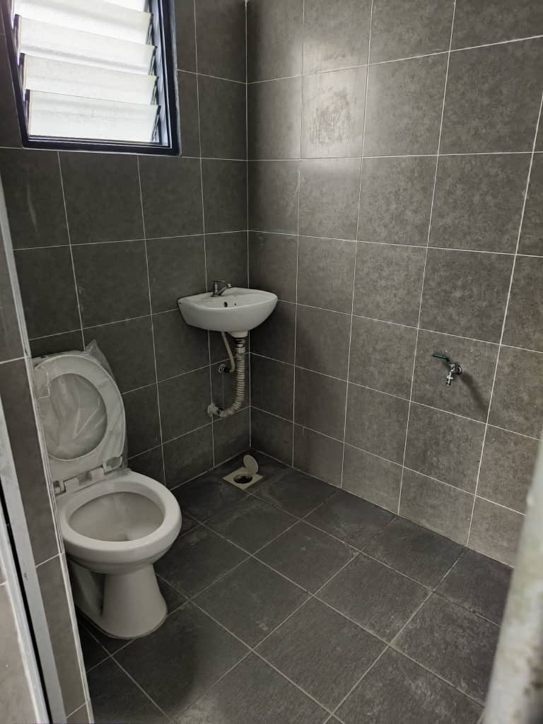 2sty shoplot, Taman Rakan, Sungai Long, Kajang - photo 4