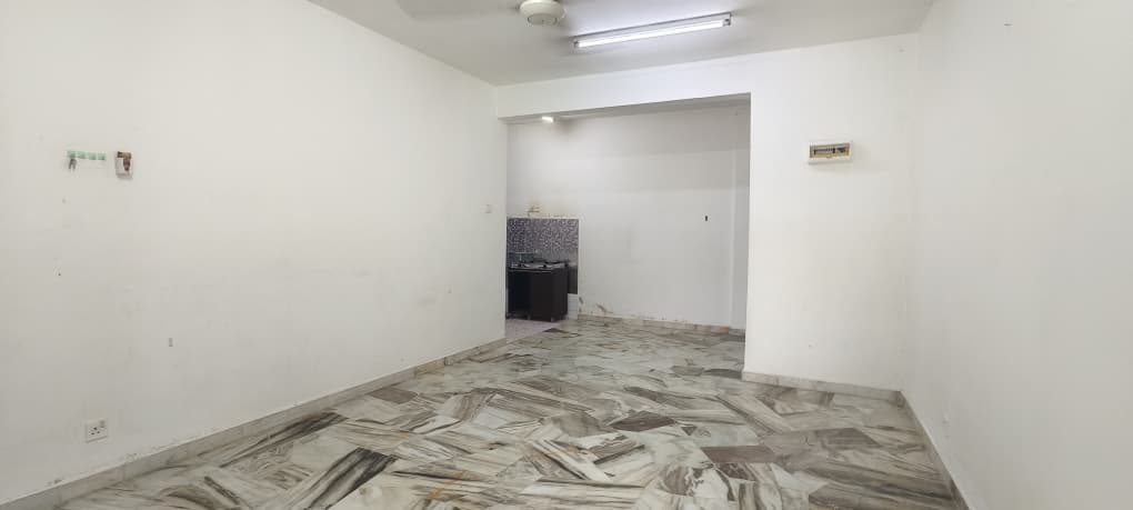 Ground Floor, Pangsapuri Senja, Kajang Utama - photo 2