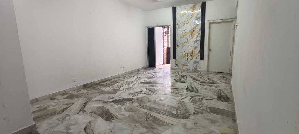 Ground Floor, Pangsapuri Senja, Kajang Utama - photo 3