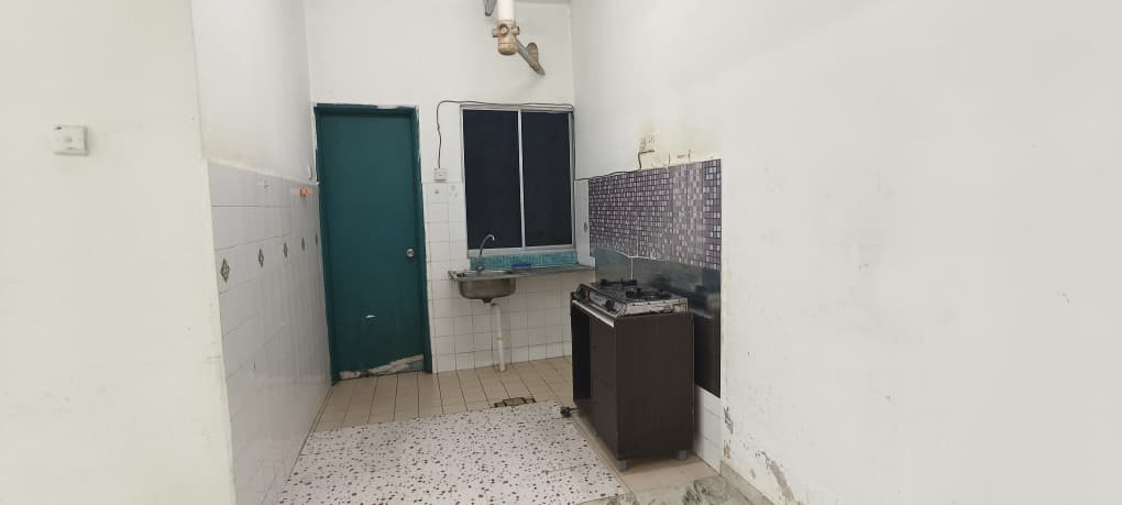 Ground Floor, Pangsapuri Senja, Kajang Utama - photo 4