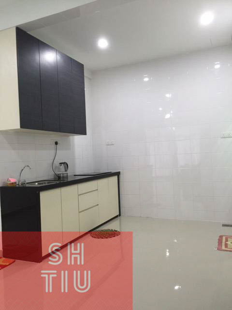 NICE UNIT AT BOULEVARD CONDO FOR RENT - photo 6