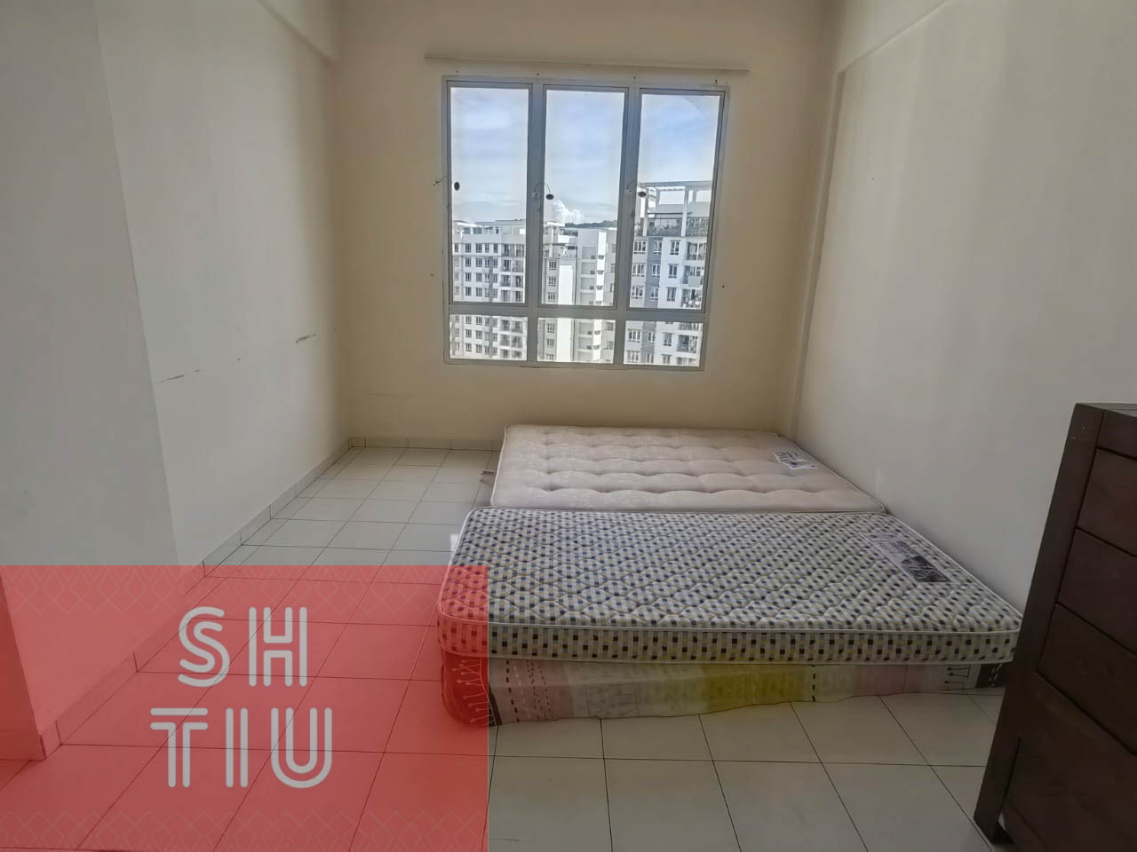Putra Place Nice Unit Nice Pool View for sale 1000 - photo 3