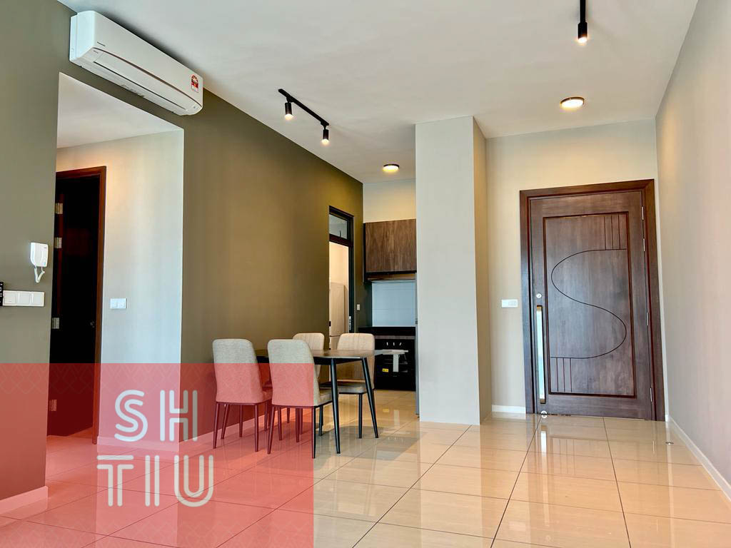 QUEENS RESIDENCE UNIT FOR RENT 950sqfr