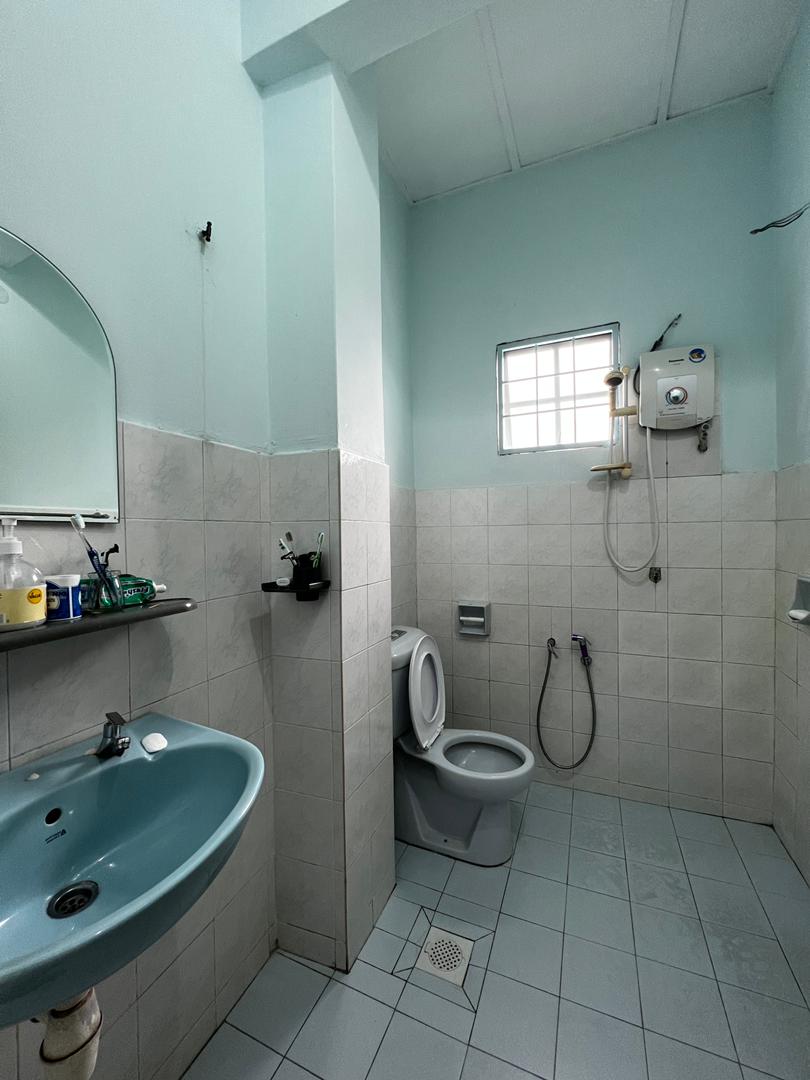 Taman Selayang Utama, 2 storey house - photo 4