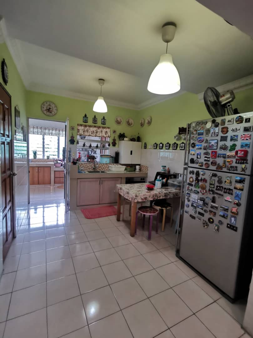 Bandar Menjalara, 2 sty house - photo 8