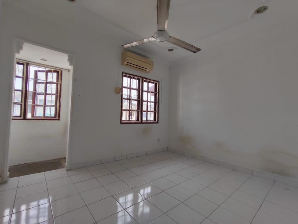 Bandar Menjalara, 2sty house, Bandar Menjalara 62B - photo 2