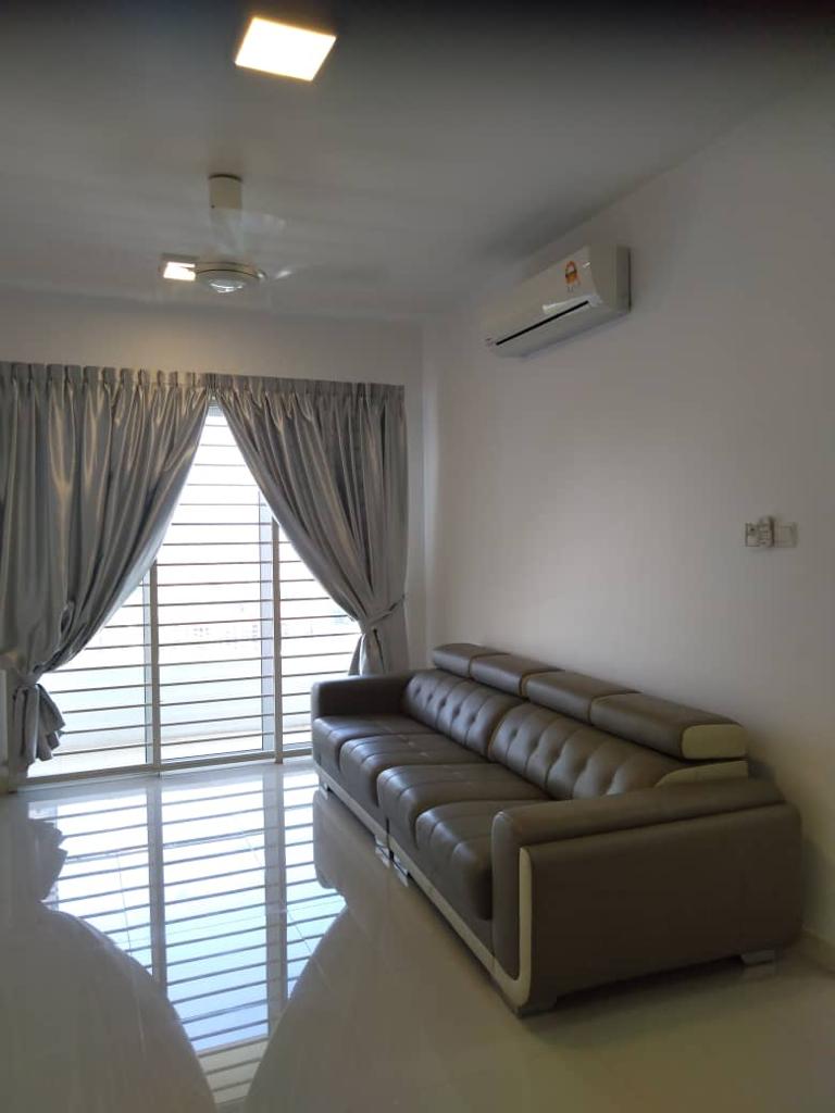 Scenaria Condo, Renovated, Good condition - photo 4