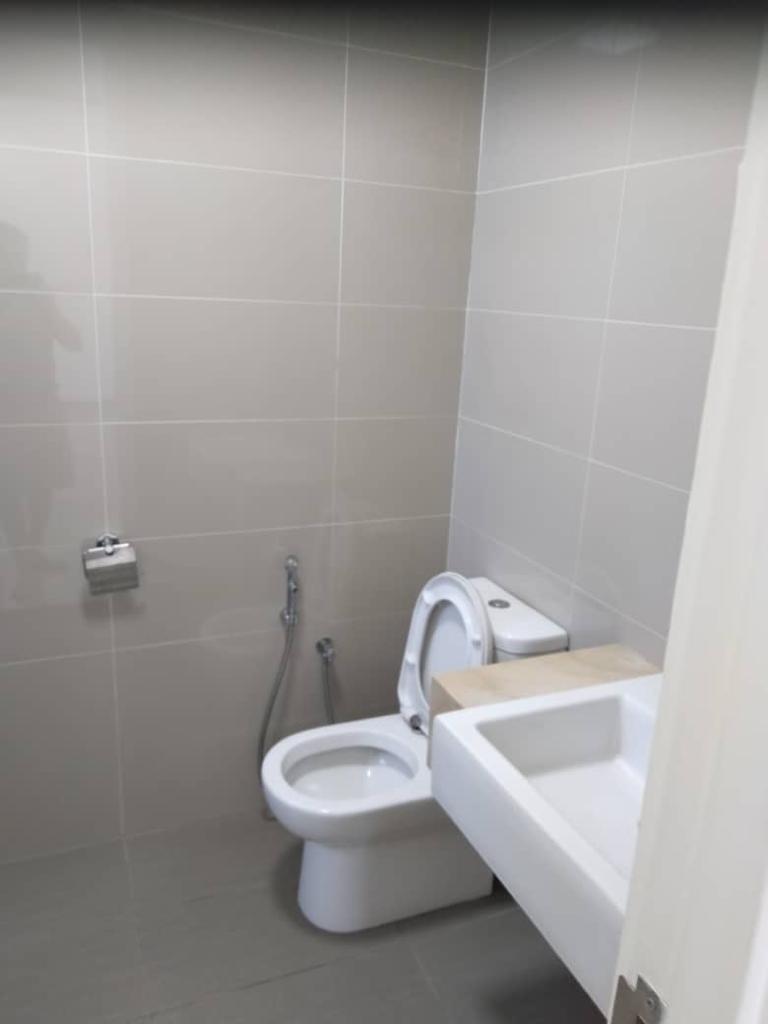 Scenaria Condo, Renovated, Good condition - photo 6