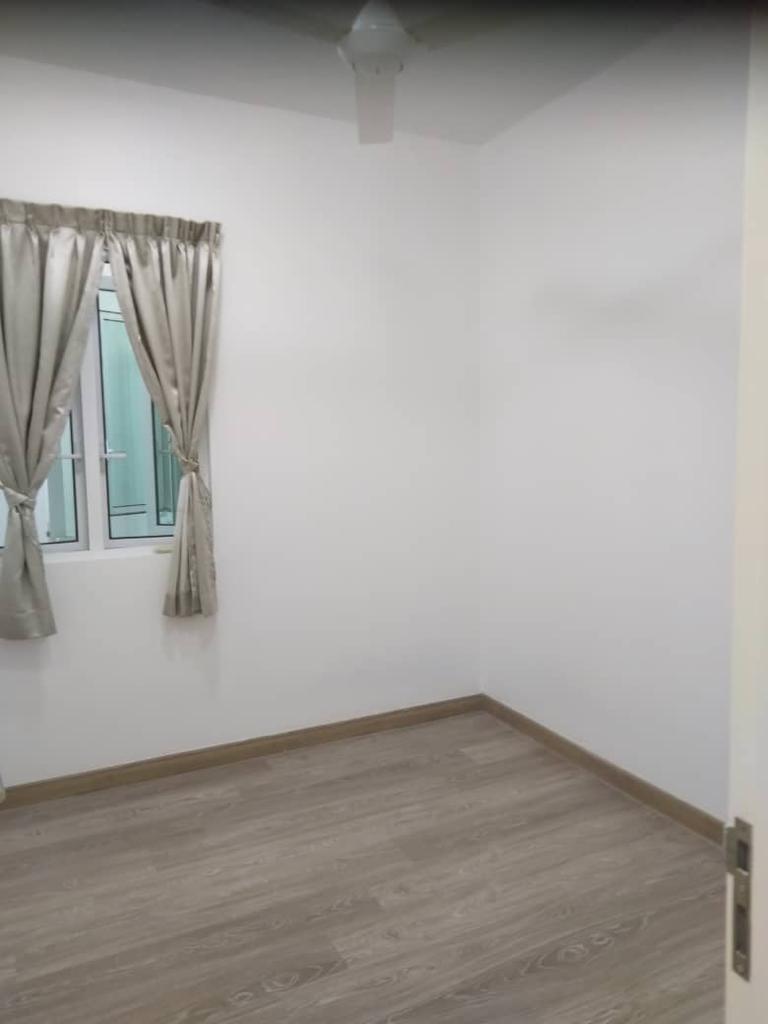 Scenaria Condo, Renovated, Good condition - photo 7