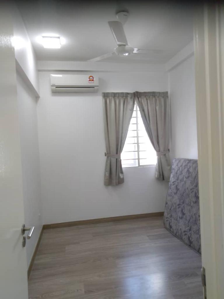 Scenaria Condo, Renovated, Good condition - photo 11