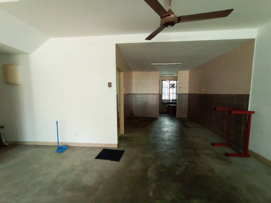 Laman Rimbunan, Kepong, 3sty house - photo 12