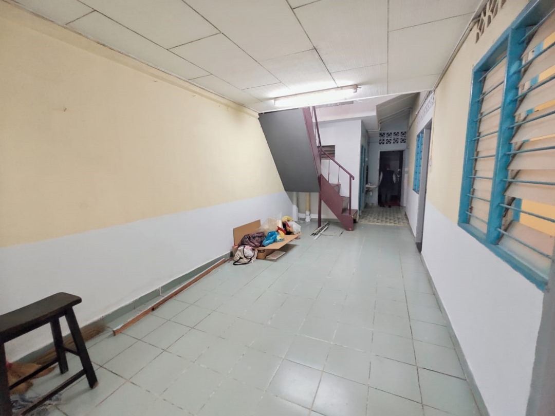 Taman Kepong One Storey House 680 - photo 7