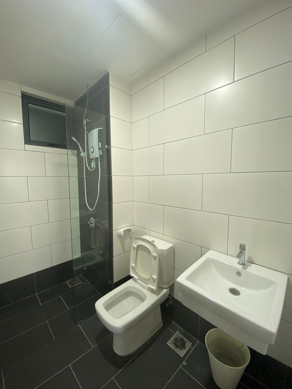 Selayang 18, Partly furnish - photo 6
