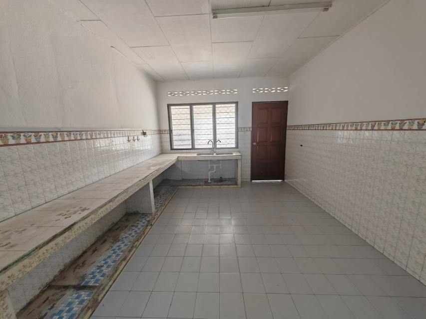 Taman Bukit Maluri, One and half storey house - photo 7